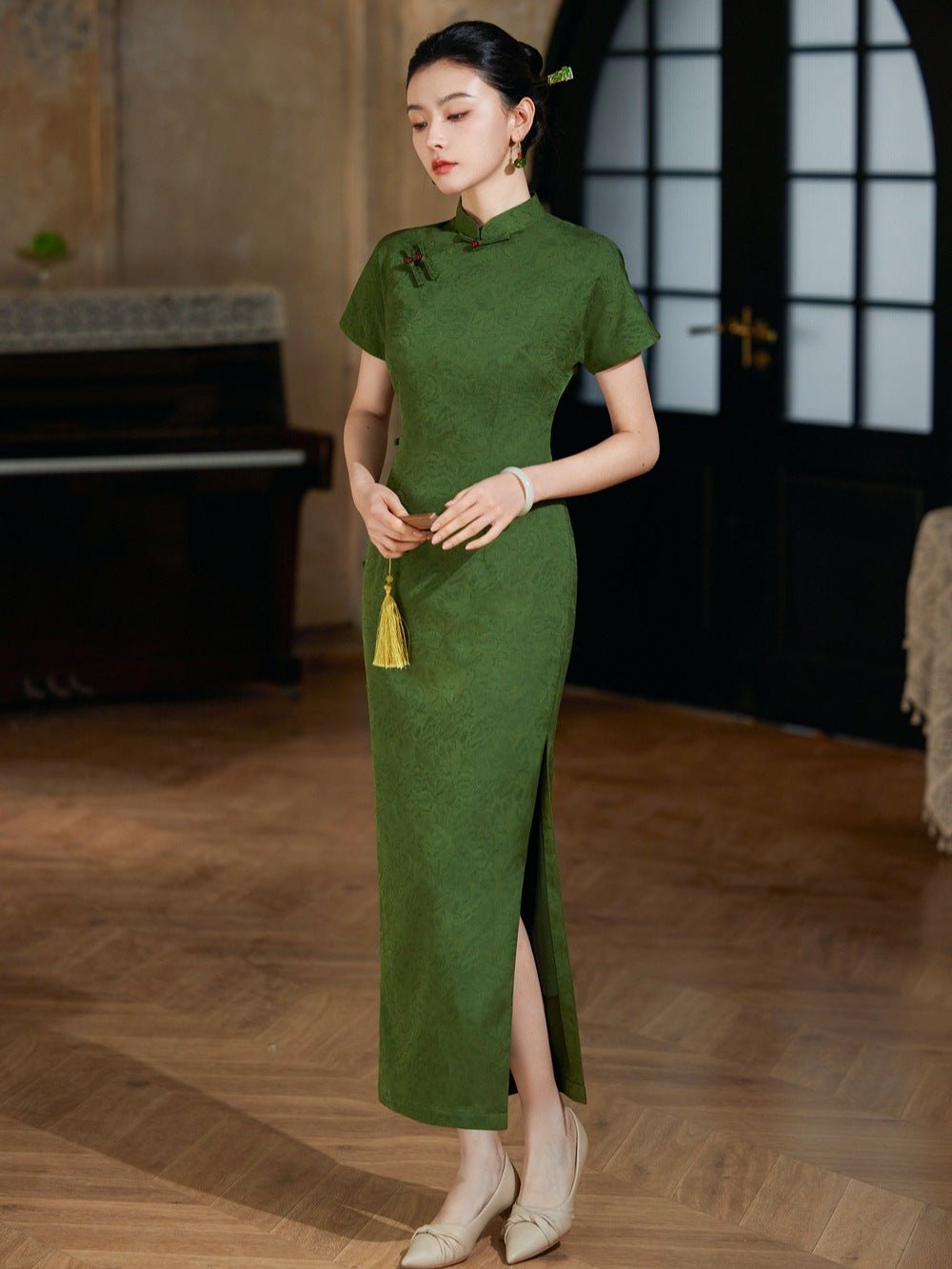 Summer Green Jacquard Qipao with Side Slit - Taichi - Zen