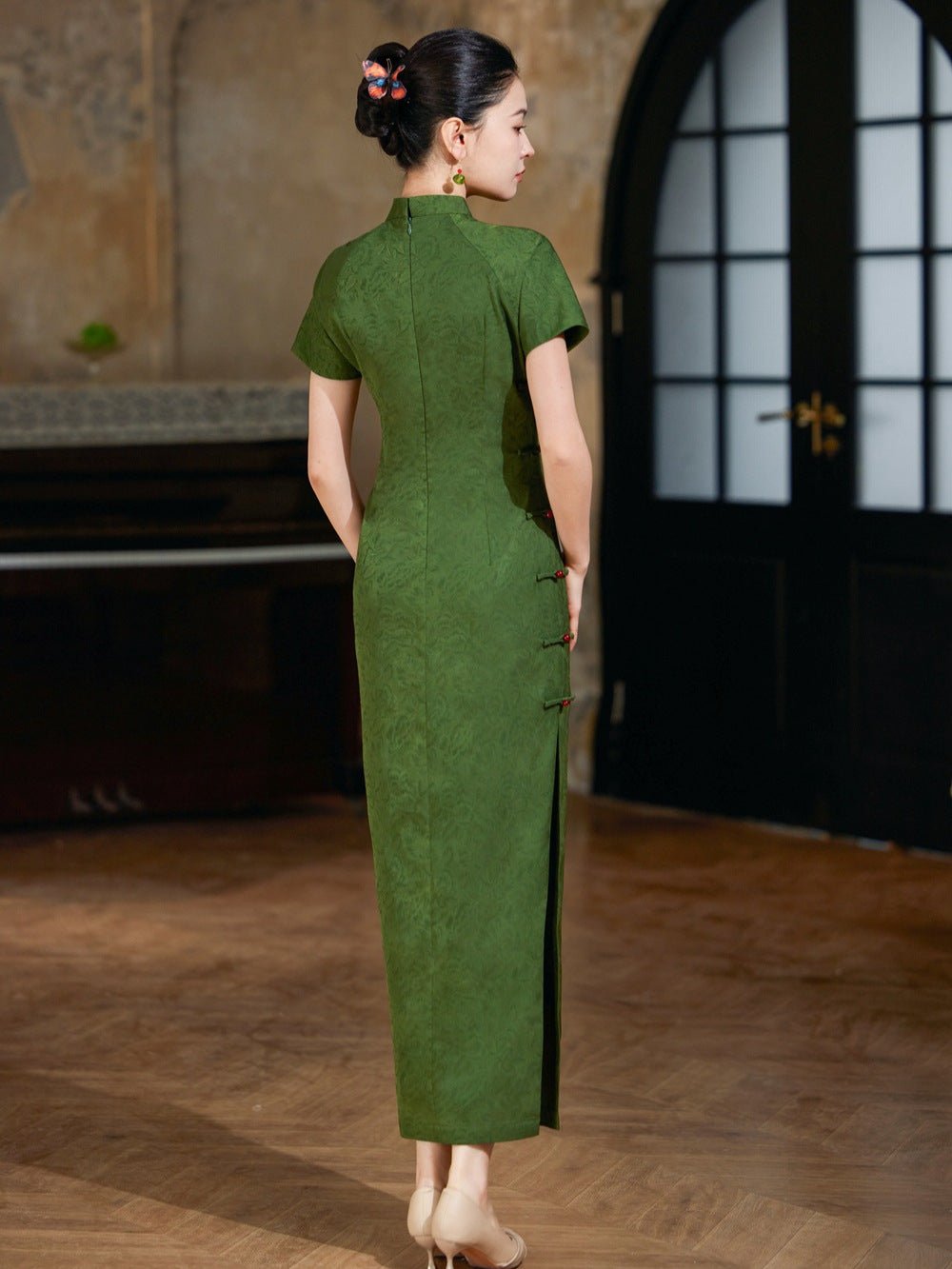 Summer Green Jacquard Qipao with Side Slit - Taichi - Zen