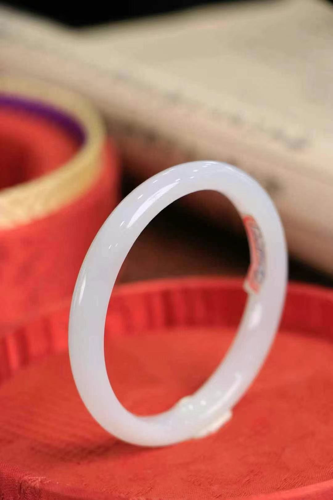 Classic White Hetian Jade Bangle – Round Cut for Quiet Grace & Everyday Calm - Taichi - Zen