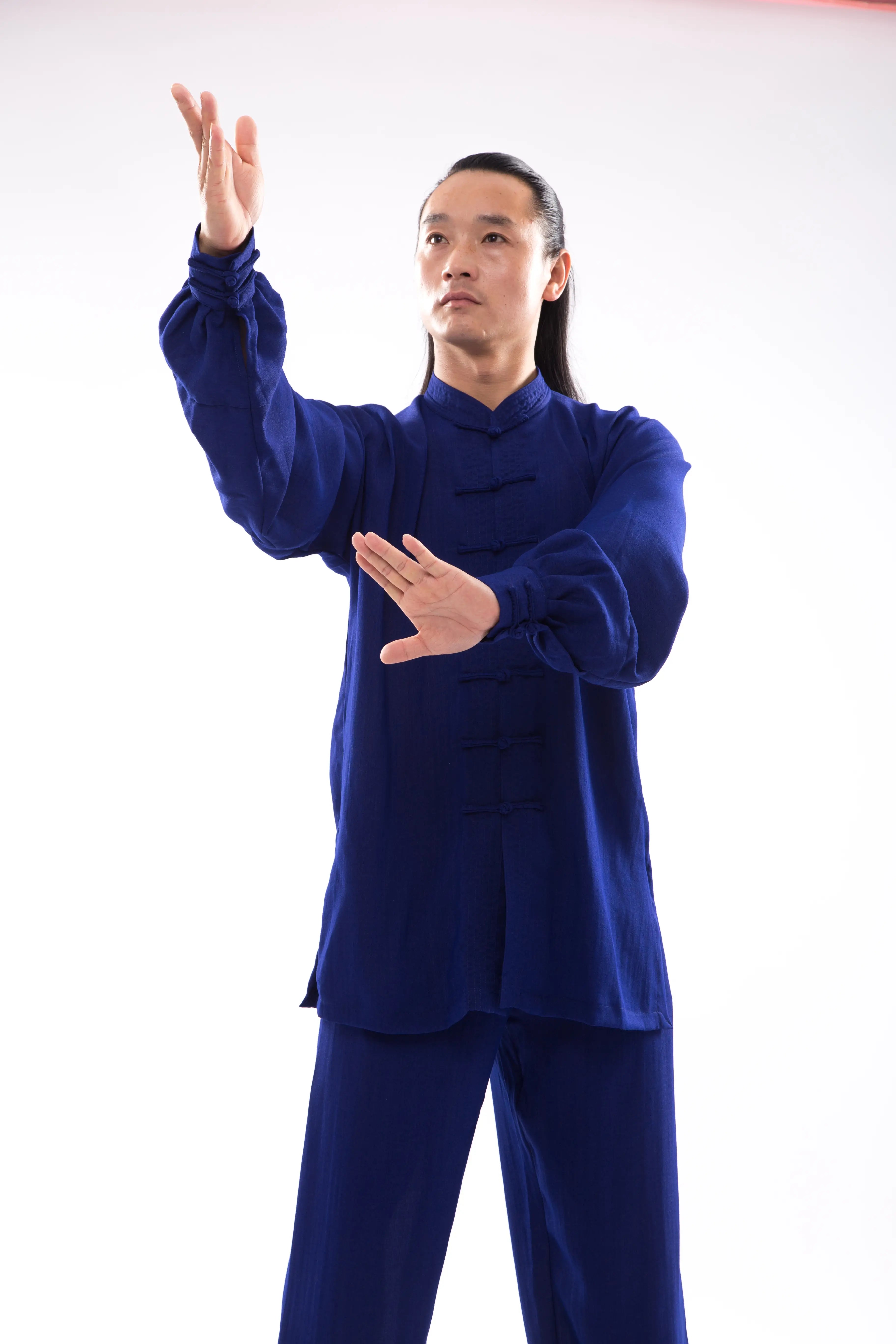 Navy Elegance: Wudang Mountain Tai Chi Wellness Attire - Gender-Neutral Hanfu in Natural Linen, Traditional Chinese Martial Arts Craftsmanship