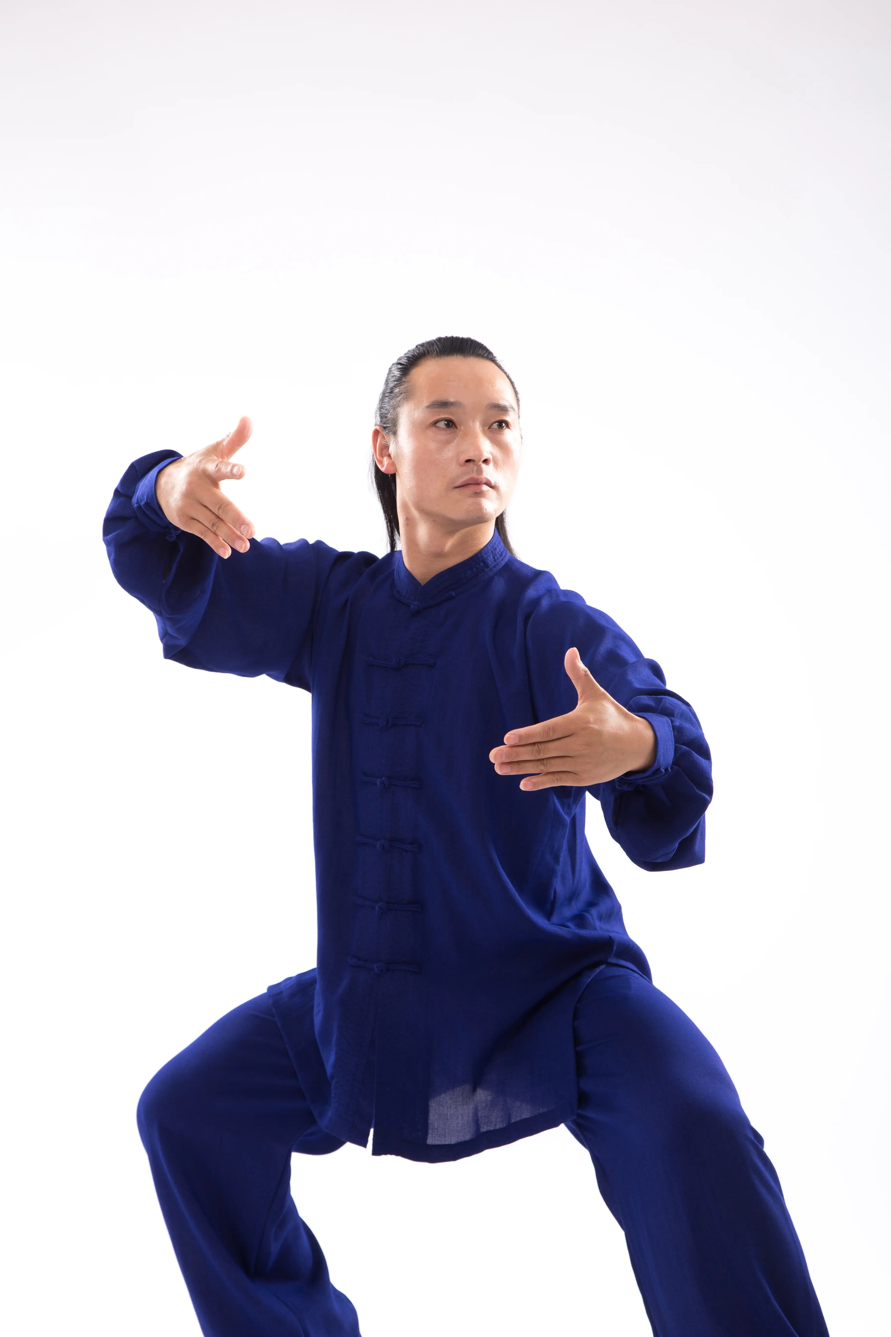 Navy Elegance: Wudang Mountain Tai Chi Wellness Attire - Gender-Neutral Hanfu in Natural Linen, Traditional Chinese Martial Arts Craftsmanship