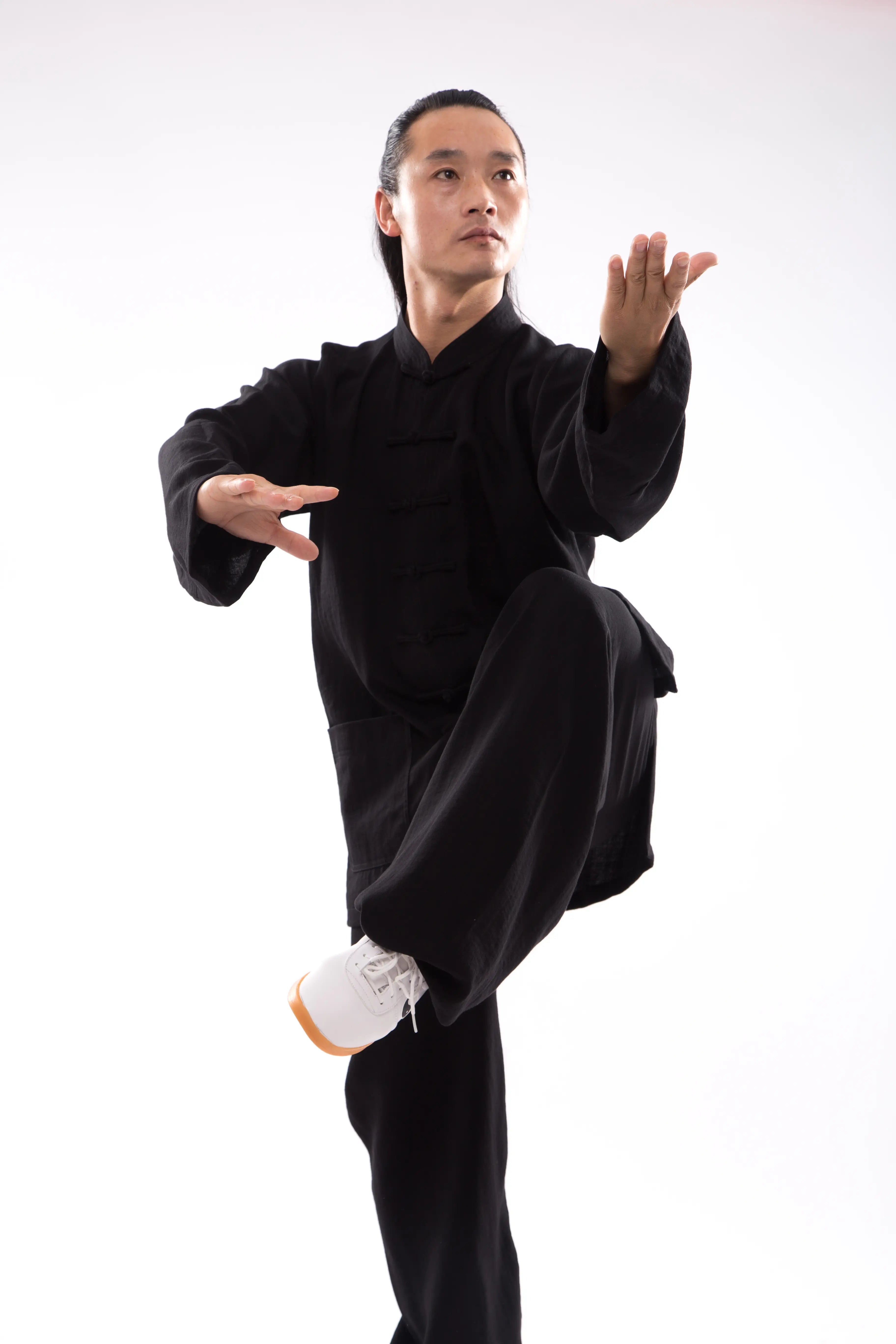 Timeless Classical Black Wudang Mountain Tai Chi Hanfu: Unisex, 100% Natural Linen - Refined Traditional Chinese Martial Arts Ensemble